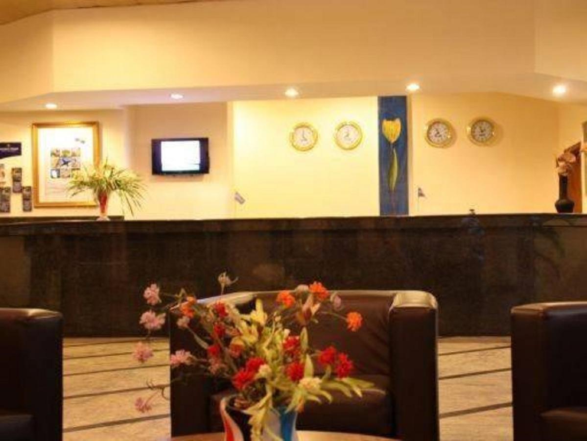 Golden Royale Hotel إينوجو المظهر الخارجي الصورة