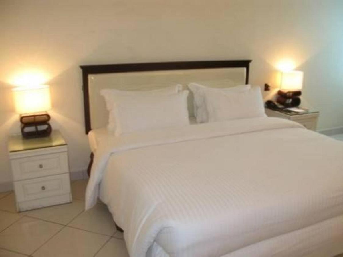 Golden Royale Hotel إينوجو المظهر الخارجي الصورة
