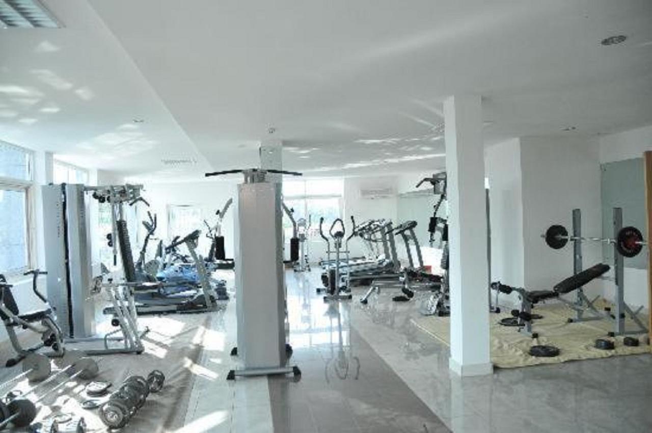 Golden Royale Hotel إينوجو المظهر الخارجي الصورة