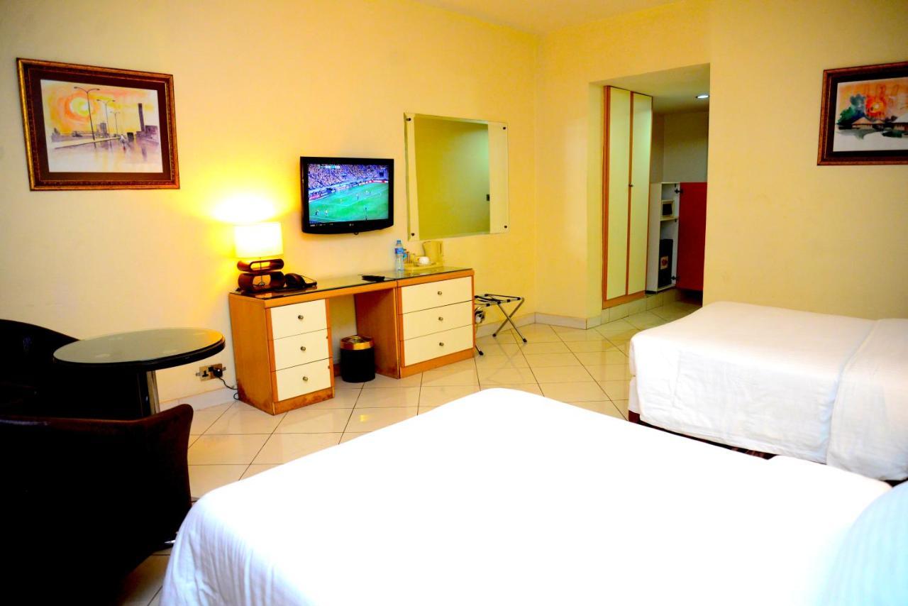 Golden Royale Hotel إينوجو المظهر الخارجي الصورة