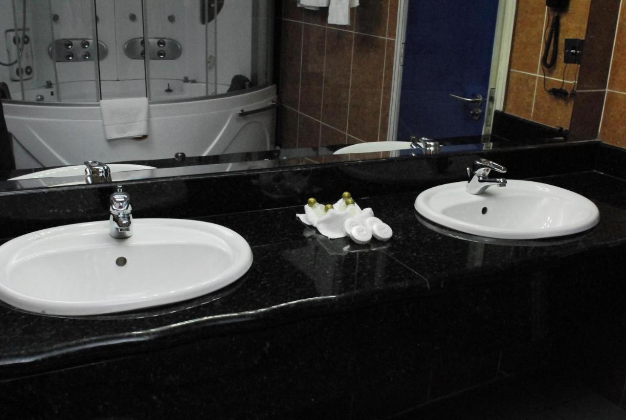 Golden Royale Hotel إينوجو المظهر الخارجي الصورة