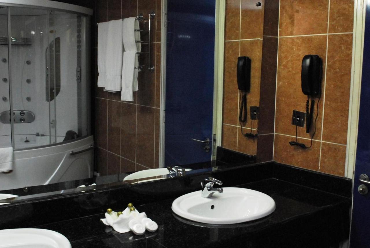 Golden Royale Hotel إينوجو المظهر الخارجي الصورة