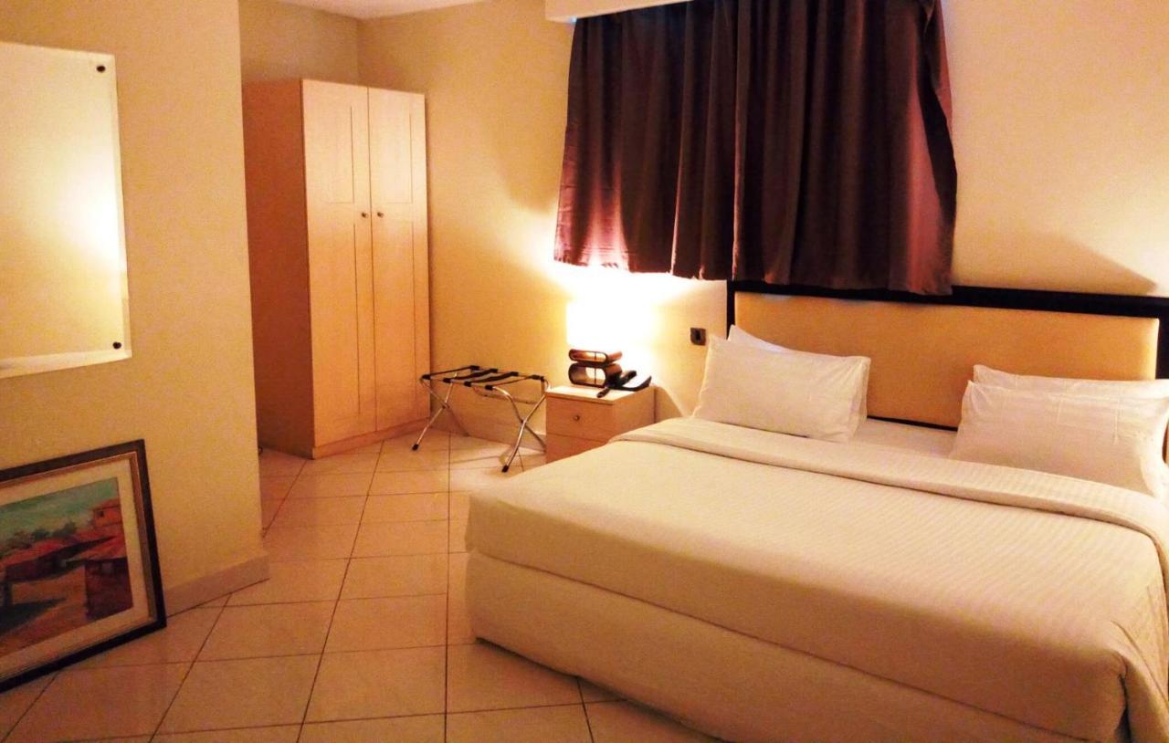 Golden Royale Hotel إينوجو المظهر الخارجي الصورة