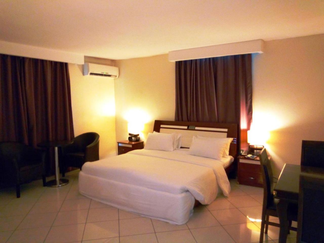 Golden Royale Hotel إينوجو المظهر الخارجي الصورة