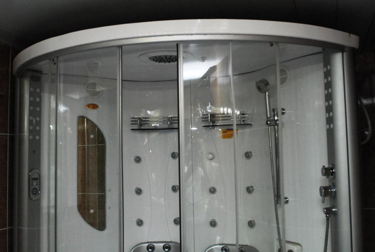 Golden Royale Hotel إينوجو المظهر الخارجي الصورة