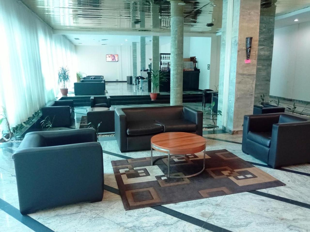Golden Royale Hotel إينوجو المظهر الخارجي الصورة