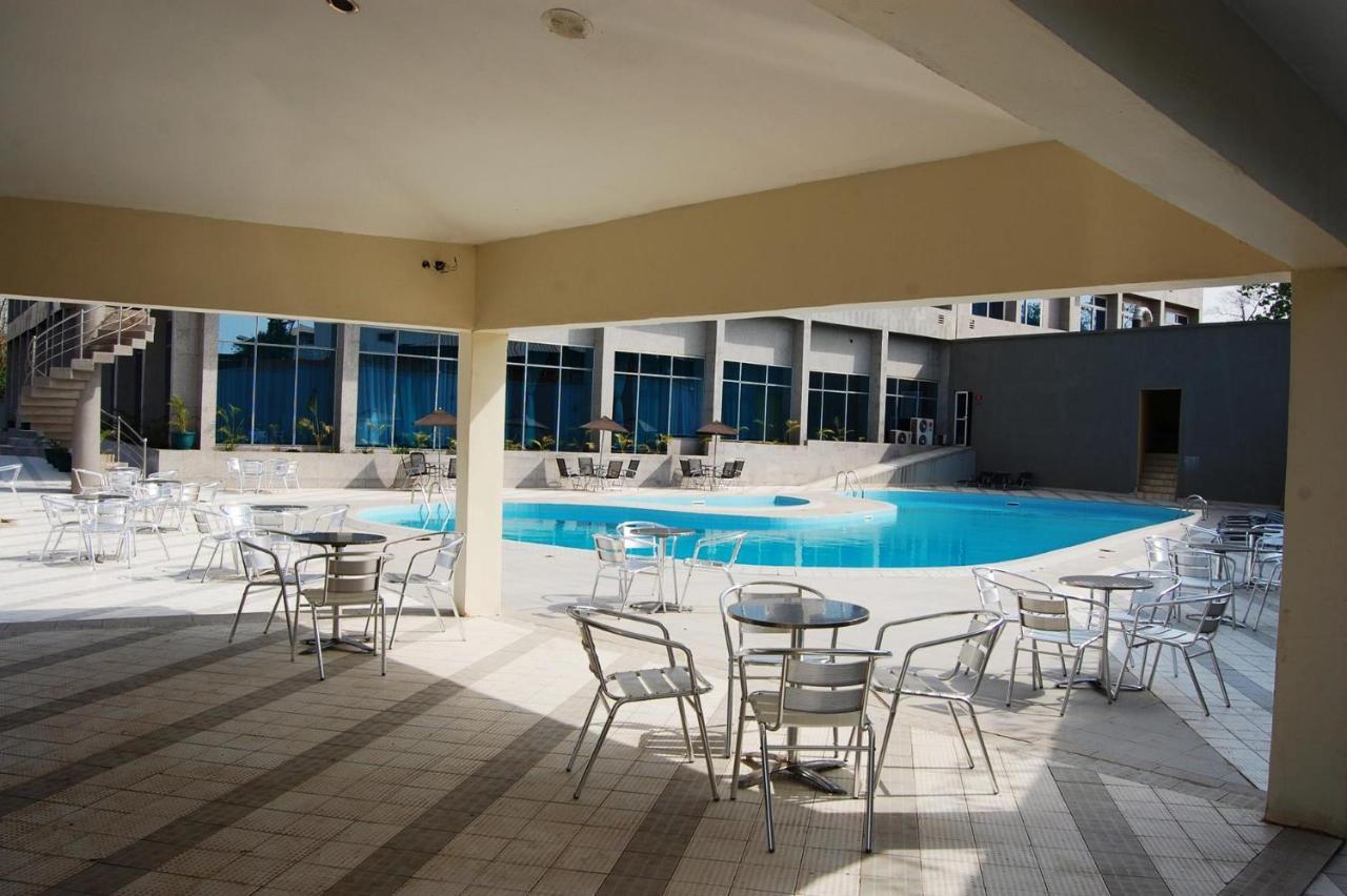Golden Royale Hotel إينوجو المظهر الخارجي الصورة