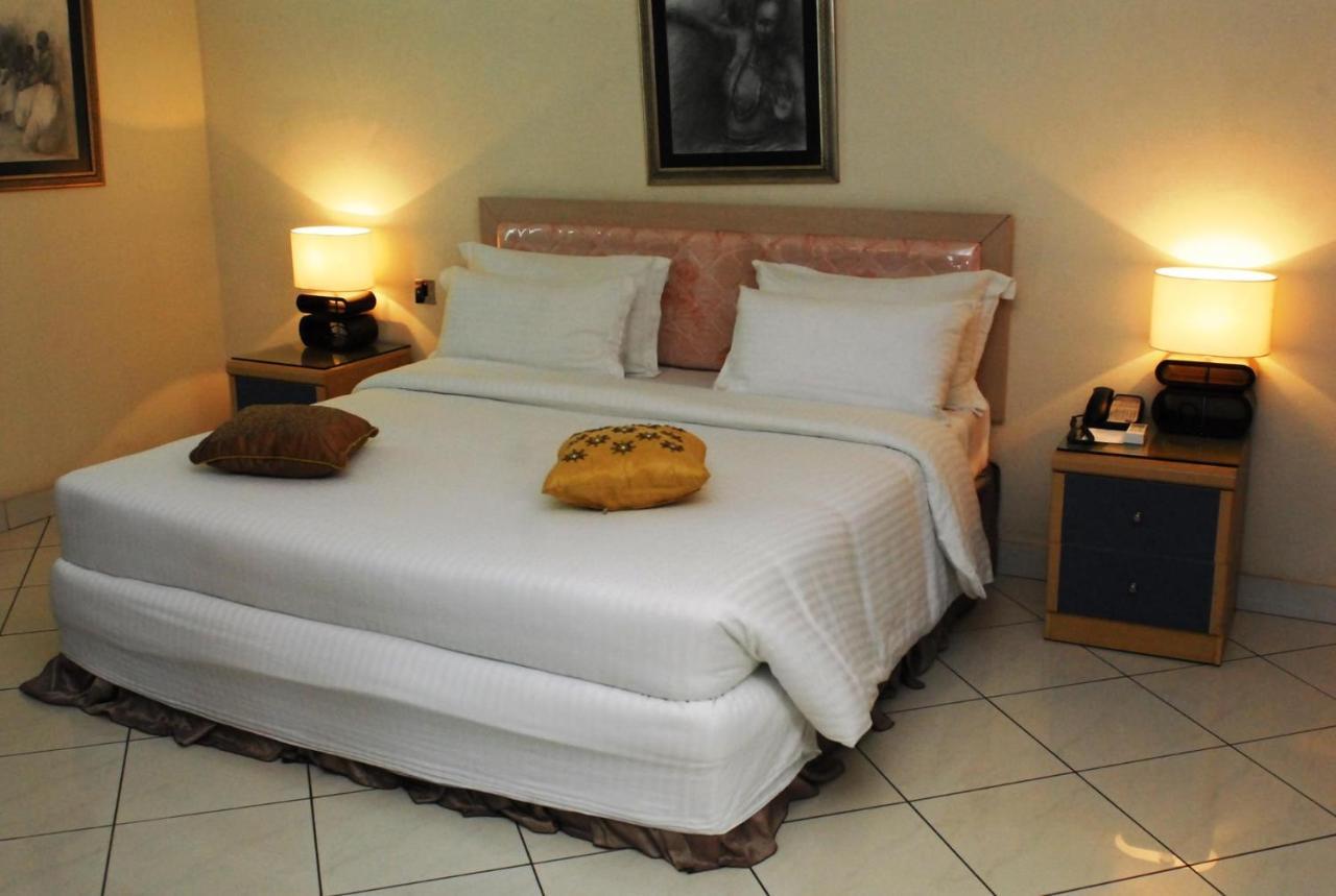 Golden Royale Hotel إينوجو المظهر الخارجي الصورة