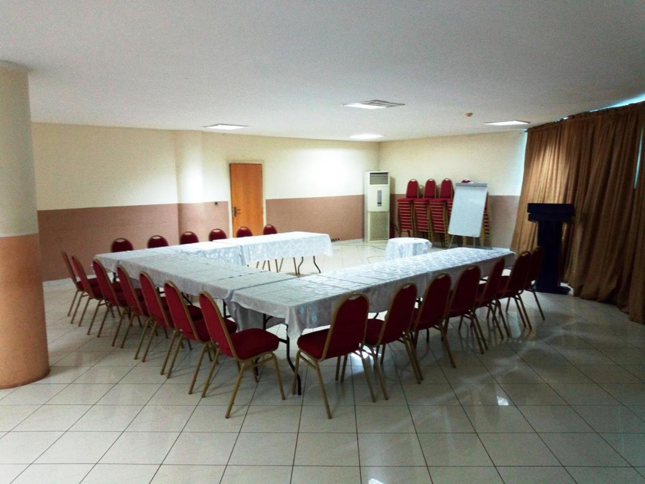 Golden Royale Hotel إينوجو المظهر الخارجي الصورة