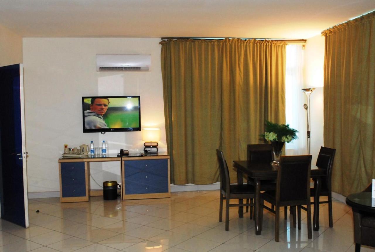 Golden Royale Hotel إينوجو المظهر الخارجي الصورة