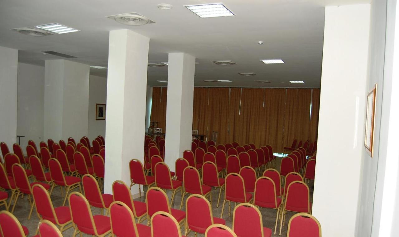 Golden Royale Hotel إينوجو المظهر الخارجي الصورة