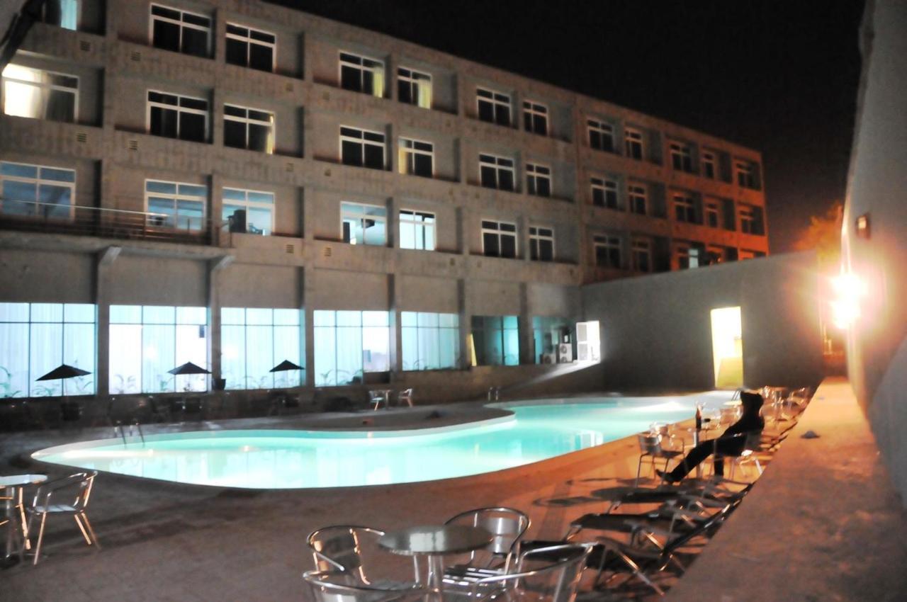 Golden Royale Hotel إينوجو المظهر الخارجي الصورة